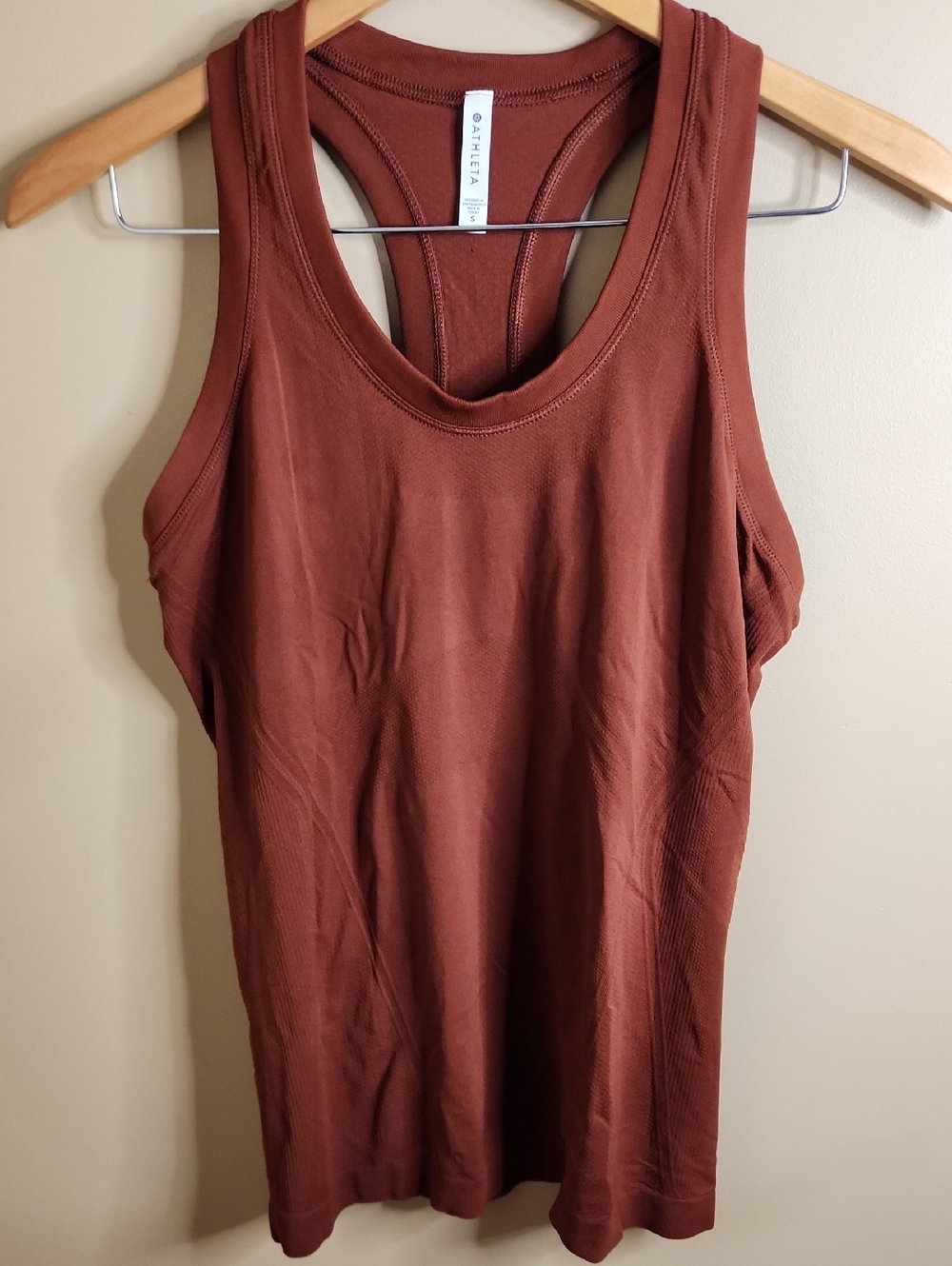 Athleta Momentum Seamless Tank In Rust. Size S.